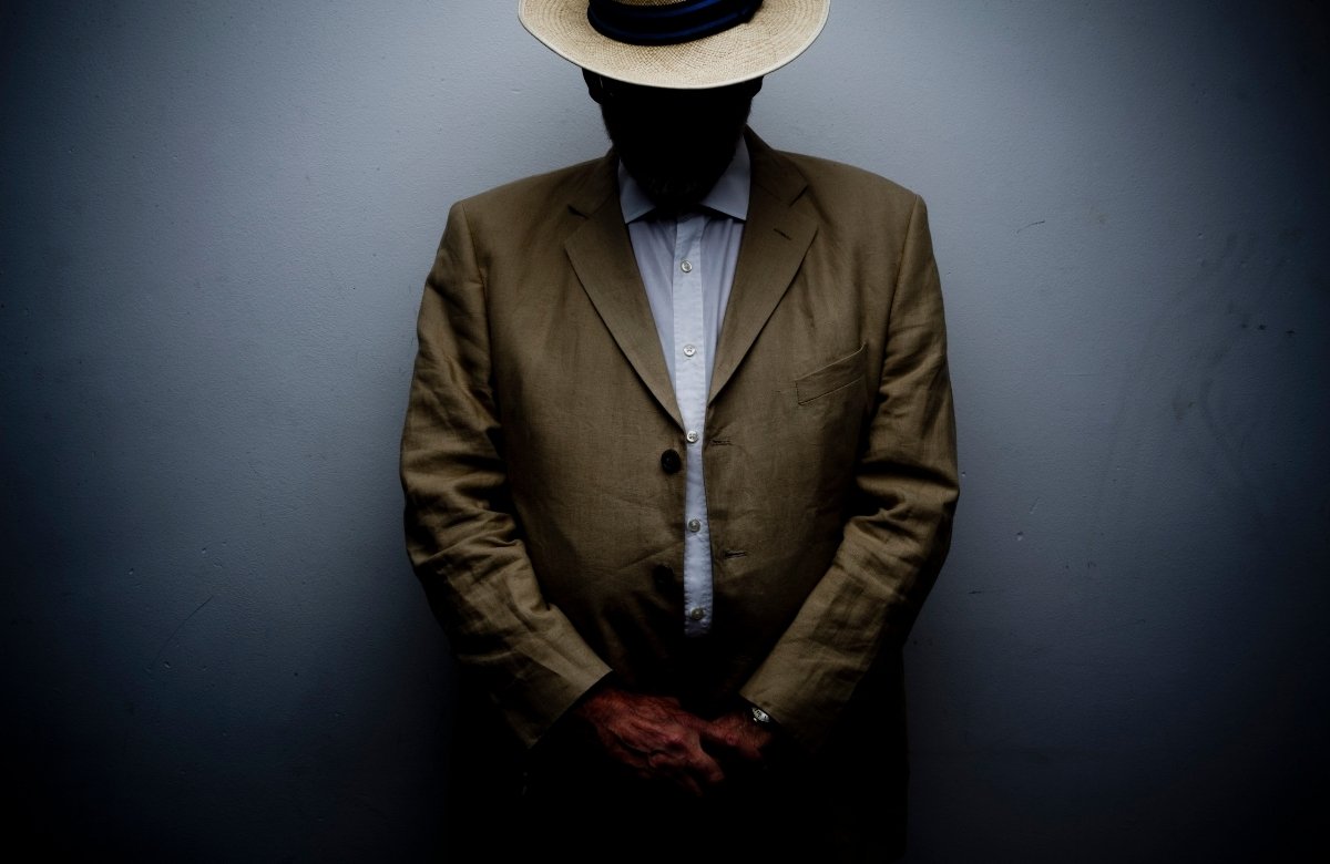 Jonathan Halls mari de Maryse Burgot